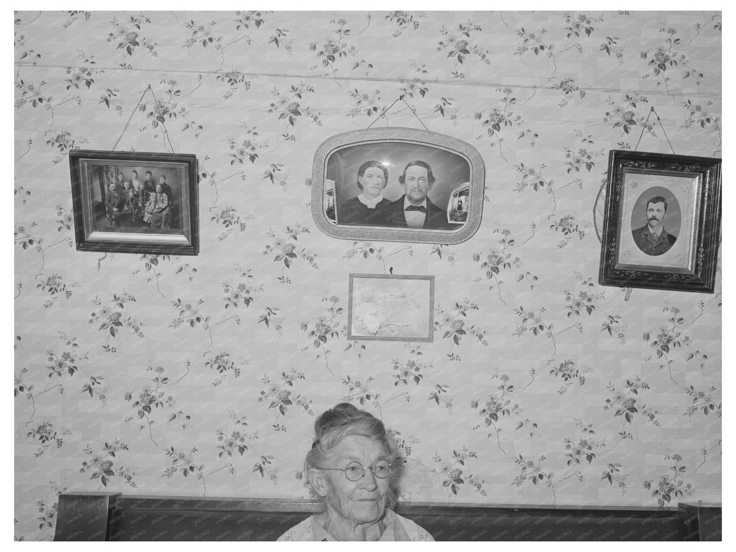 Elderly Resident of Santa Clara Utah with Ancestor Photos 1940