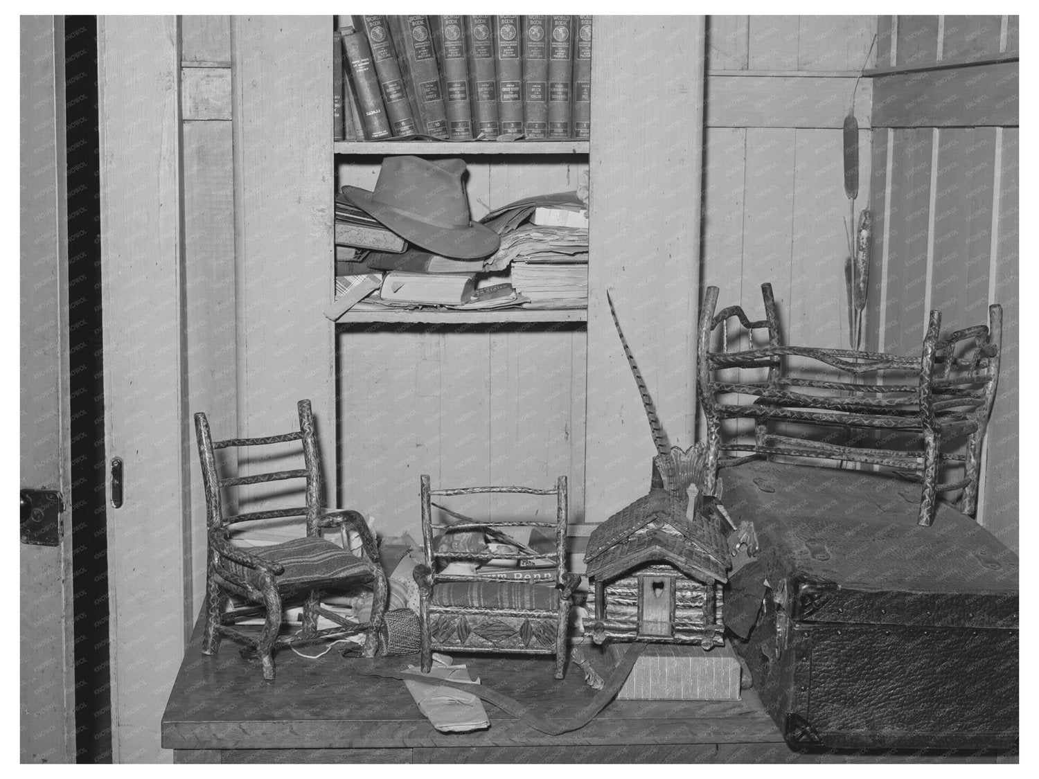 Miniature Furniture by Perry Warners Brother 1940