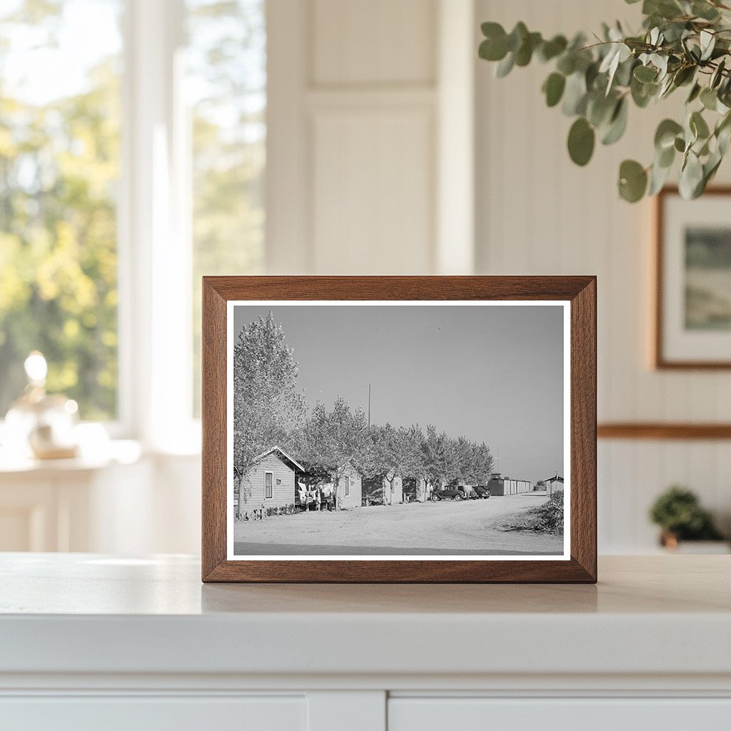 Housing for Married Workers at Earl Fruit Company 1940