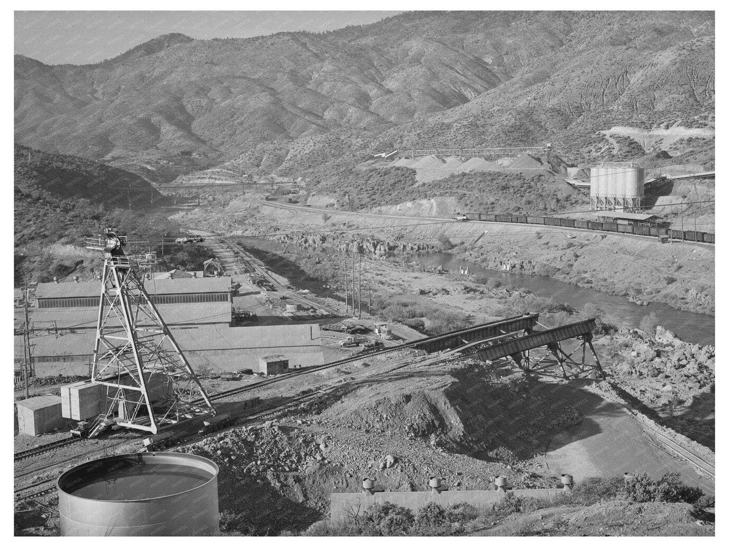 Shasta Dam construction on Sacramento River November 1940