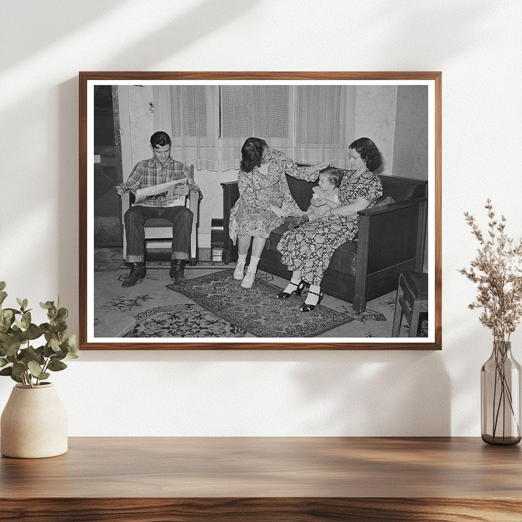 San Diego Family in Rented House December 1940