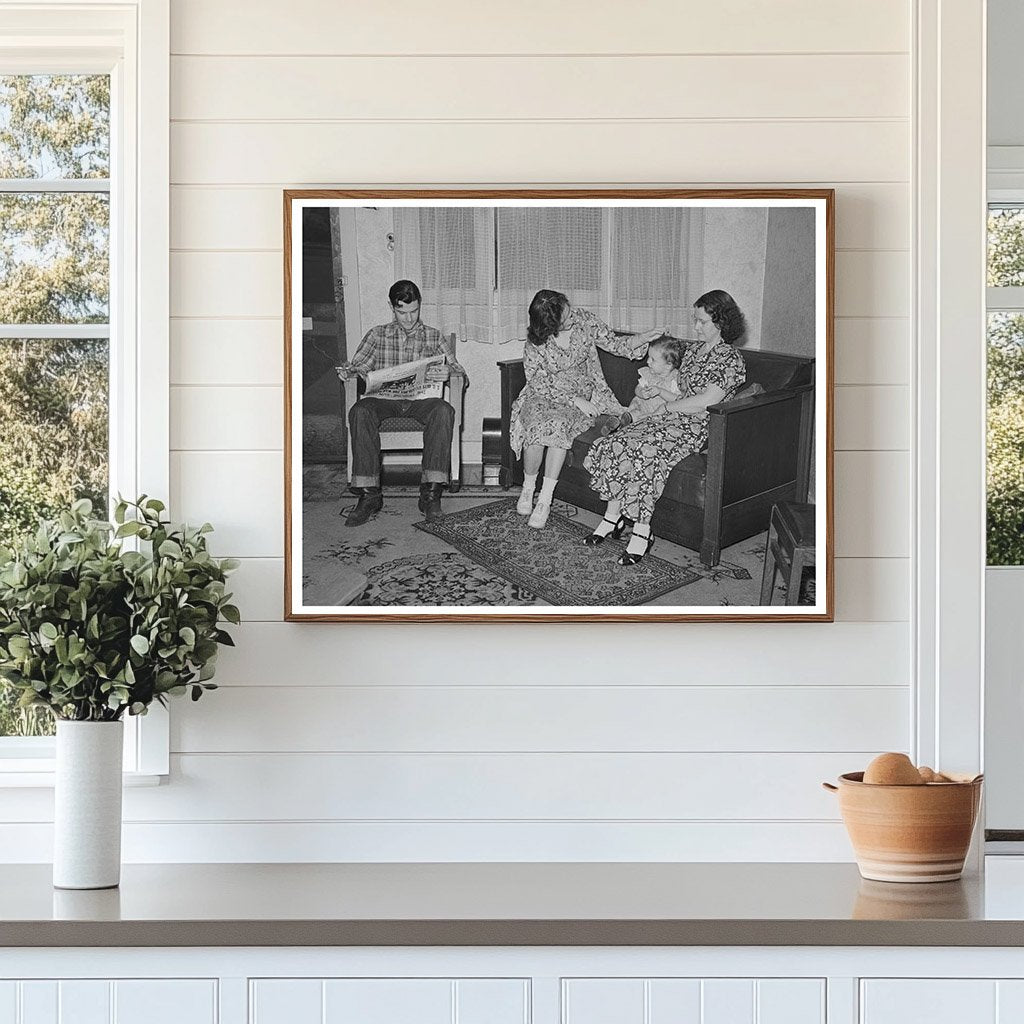 San Diego Family in Rented House December 1940