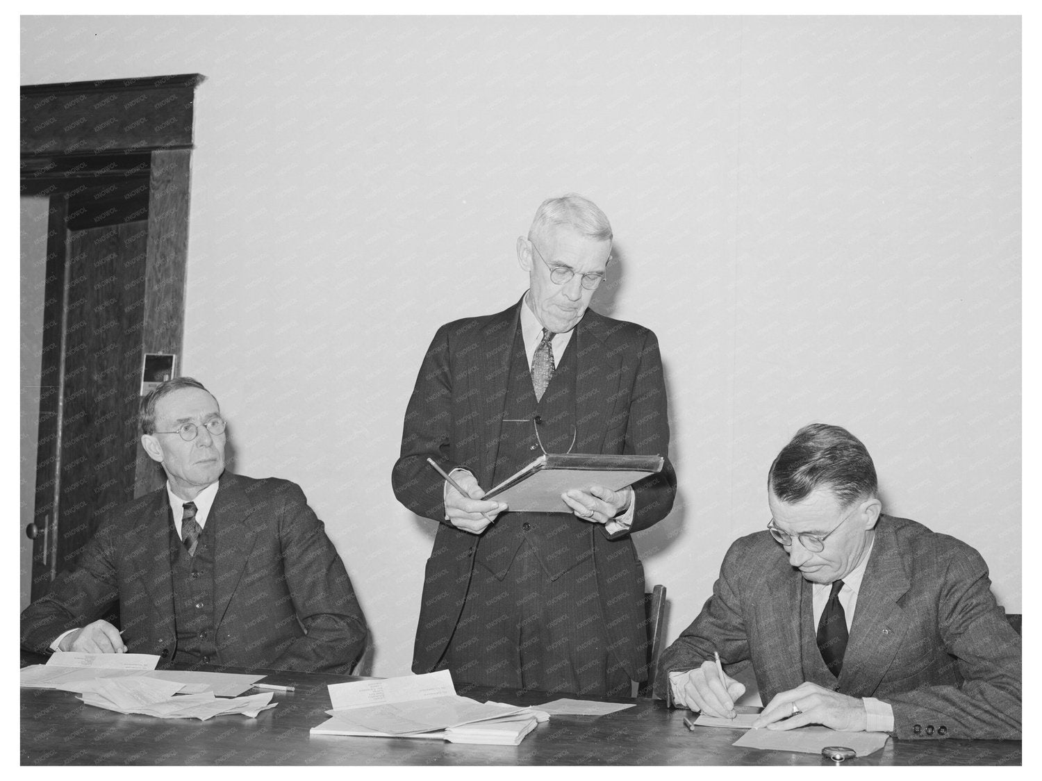 Loomis Fruit Association 1940 Annual Meeting Officers