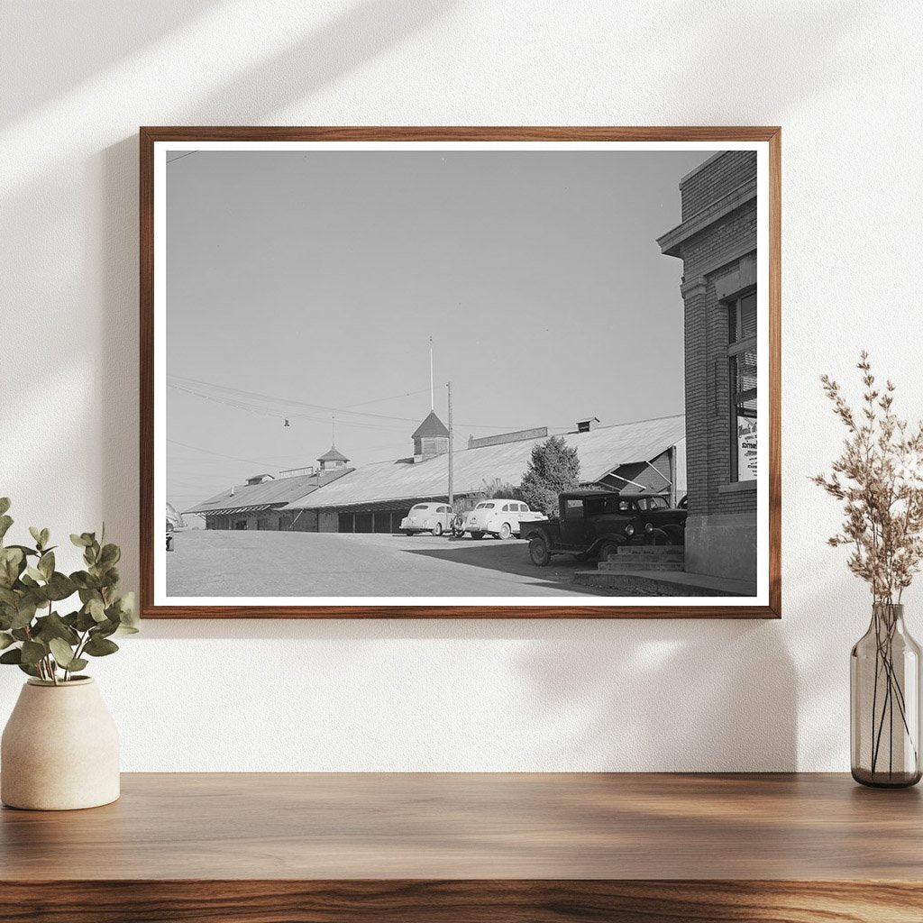 Bank of America and Earl Fruit Company New Castle 1940