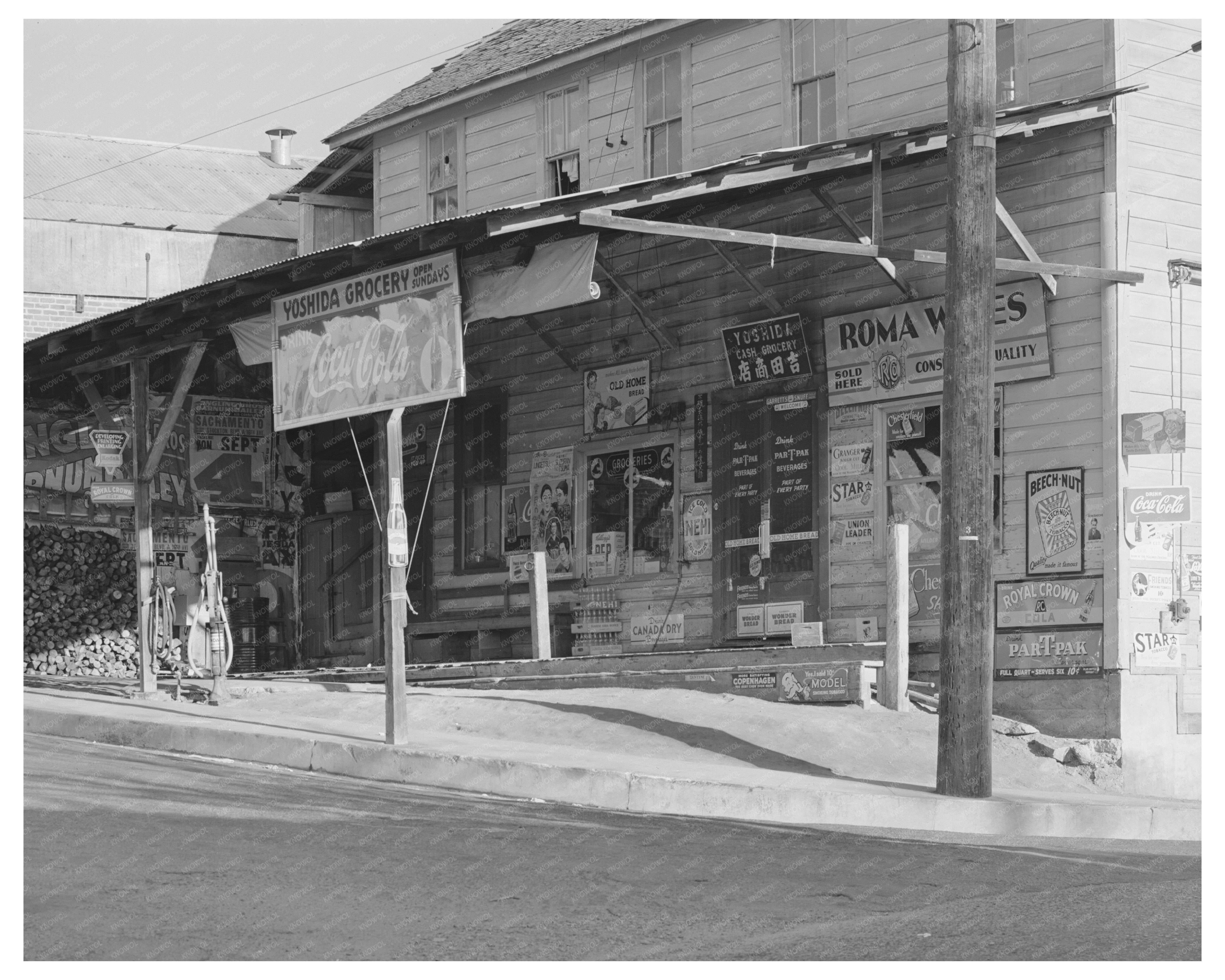 Grocery Store in Loomis Placer County California 1940