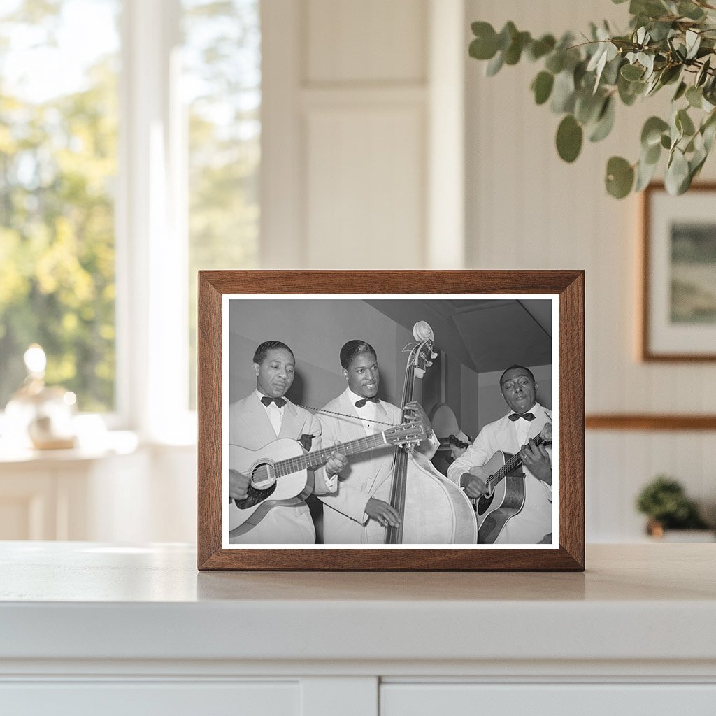 Chicago Tavern Entertainers April 1941 Lonnie Johnson