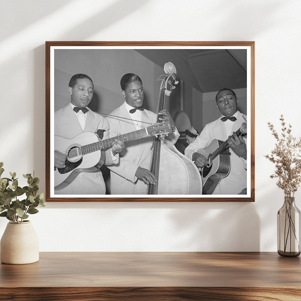 Chicago Tavern Entertainers April 1941 Lonnie Johnson