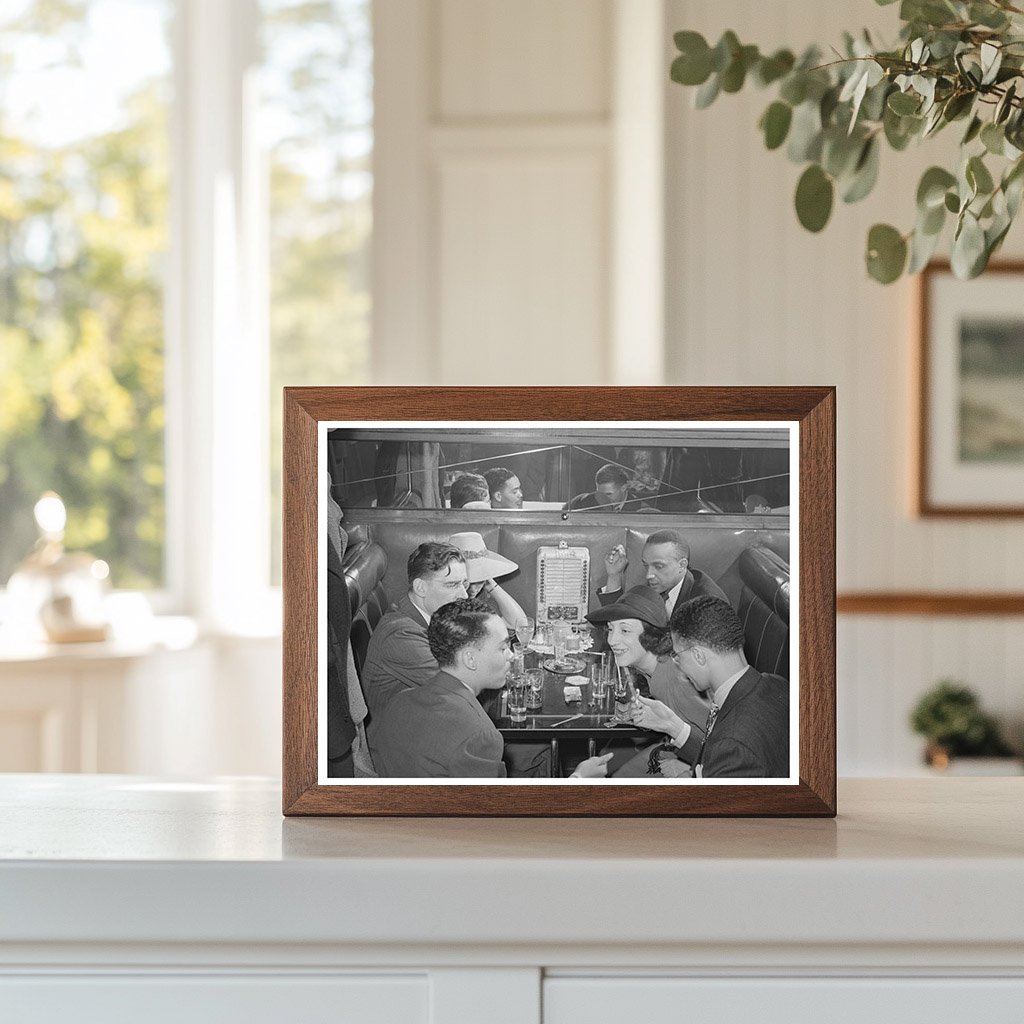 Chicago Tavern Booth April 1941 FSA OWI Collection