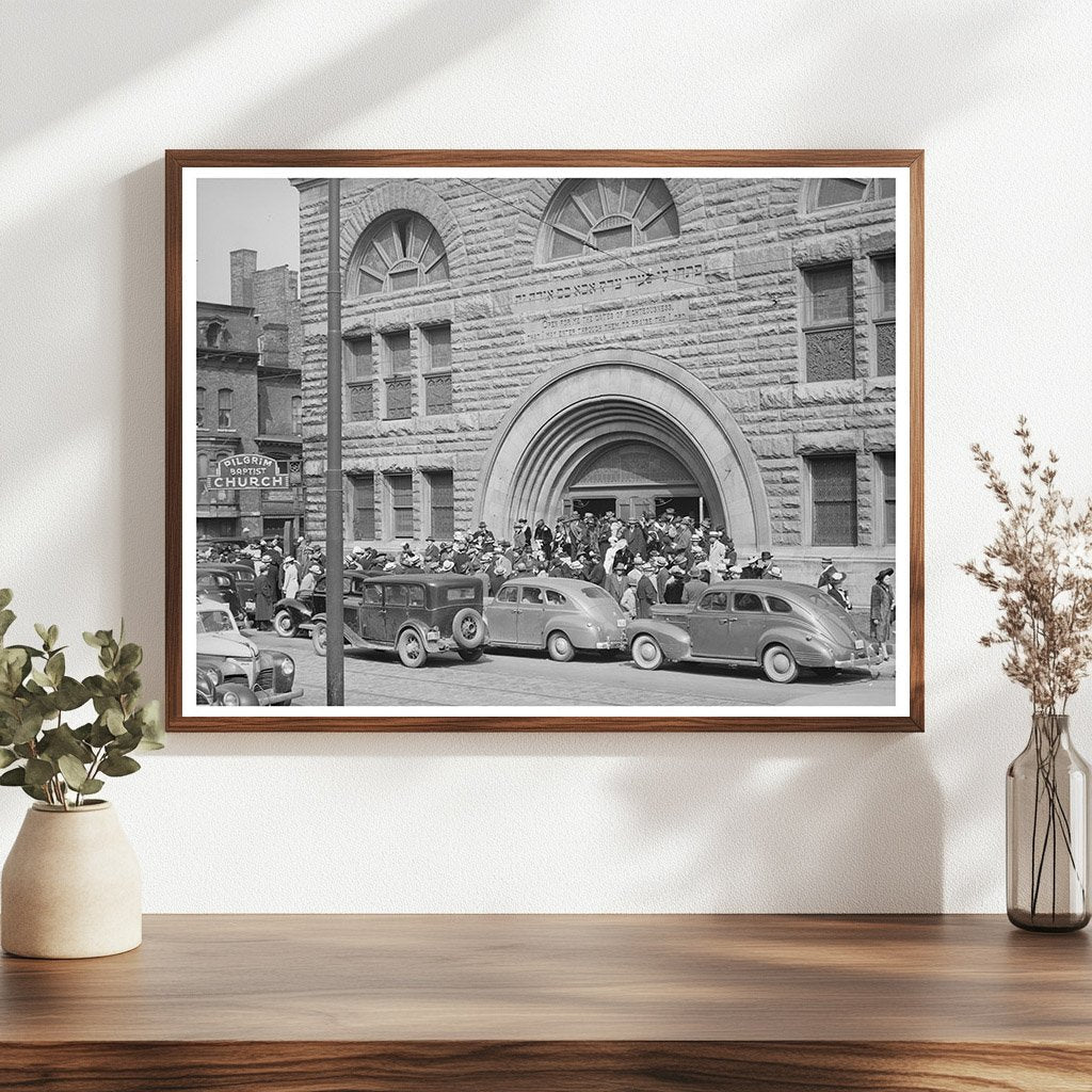 Crowd at Pilgrim Baptist Church Chicago April 1941