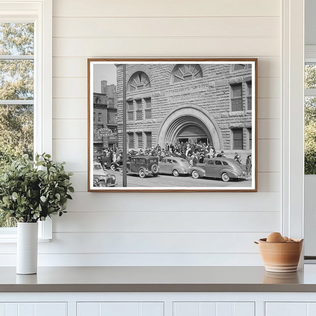 Crowd at Pilgrim Baptist Church Chicago April 1941