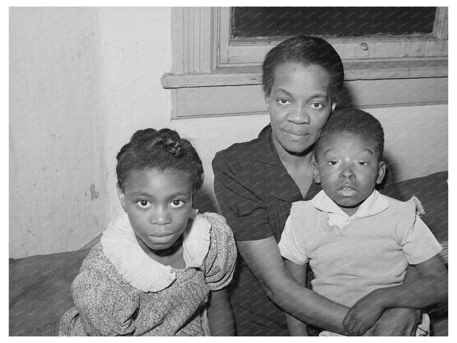 Mother with Children at Home Chicago April 1941