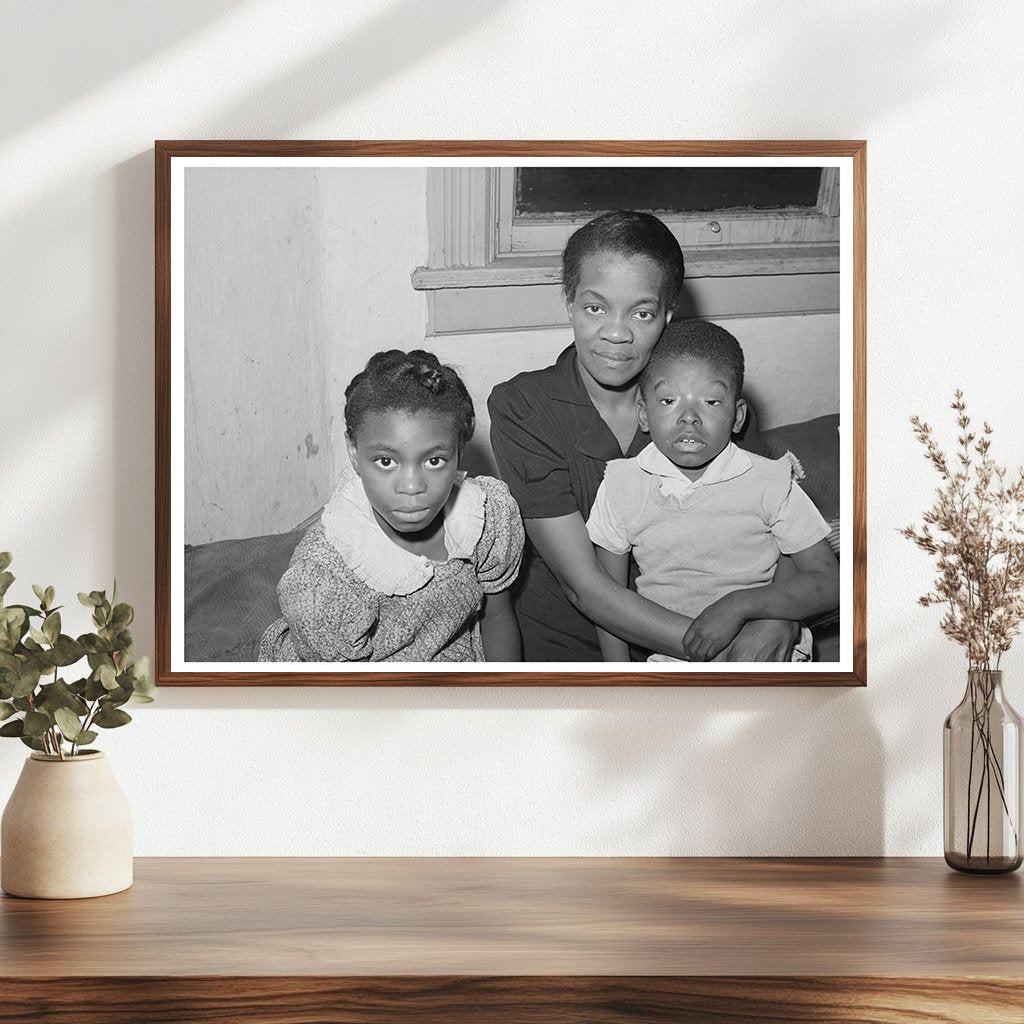 Mother with Children at Home Chicago April 1941