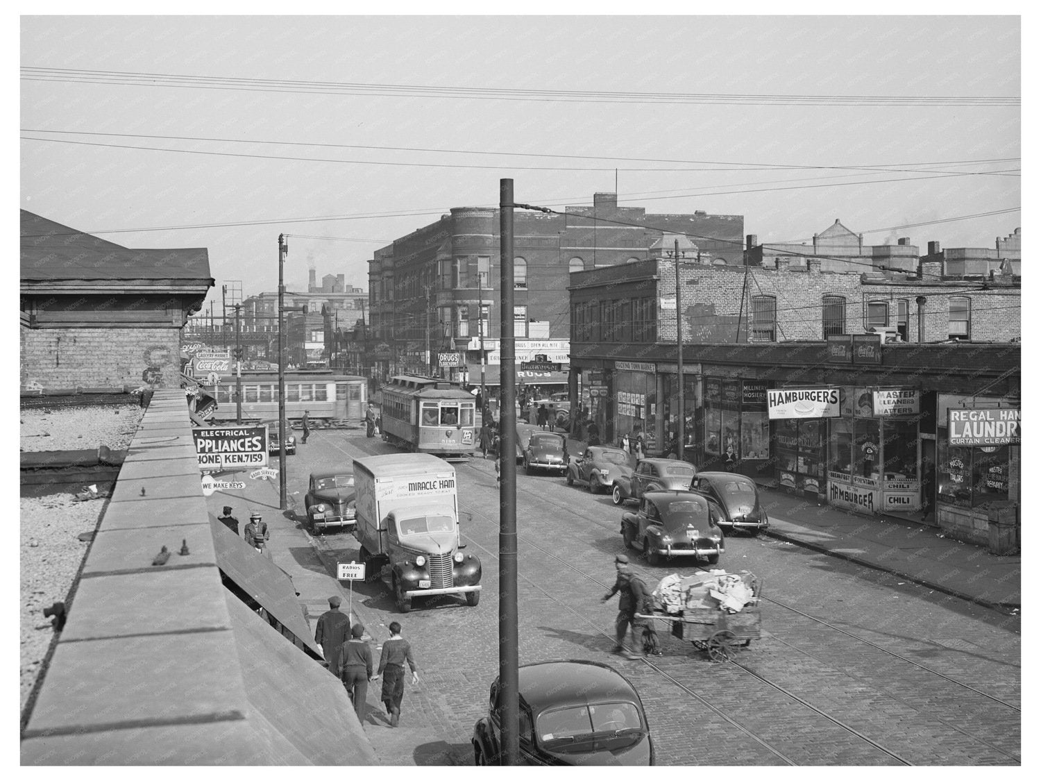 Vintage Chicago 47th Street Photo April 1941 Black and White