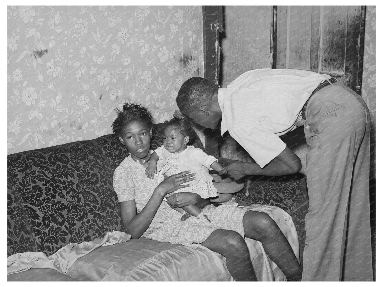 Children in Chicago April 1941 Vintage Photograph