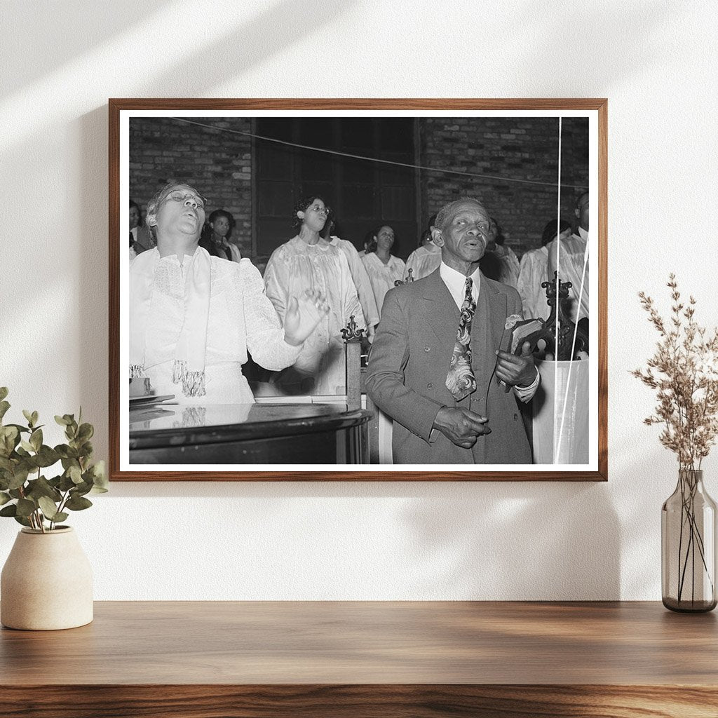Singing at a Pentecostal Church Chicago April 1941
