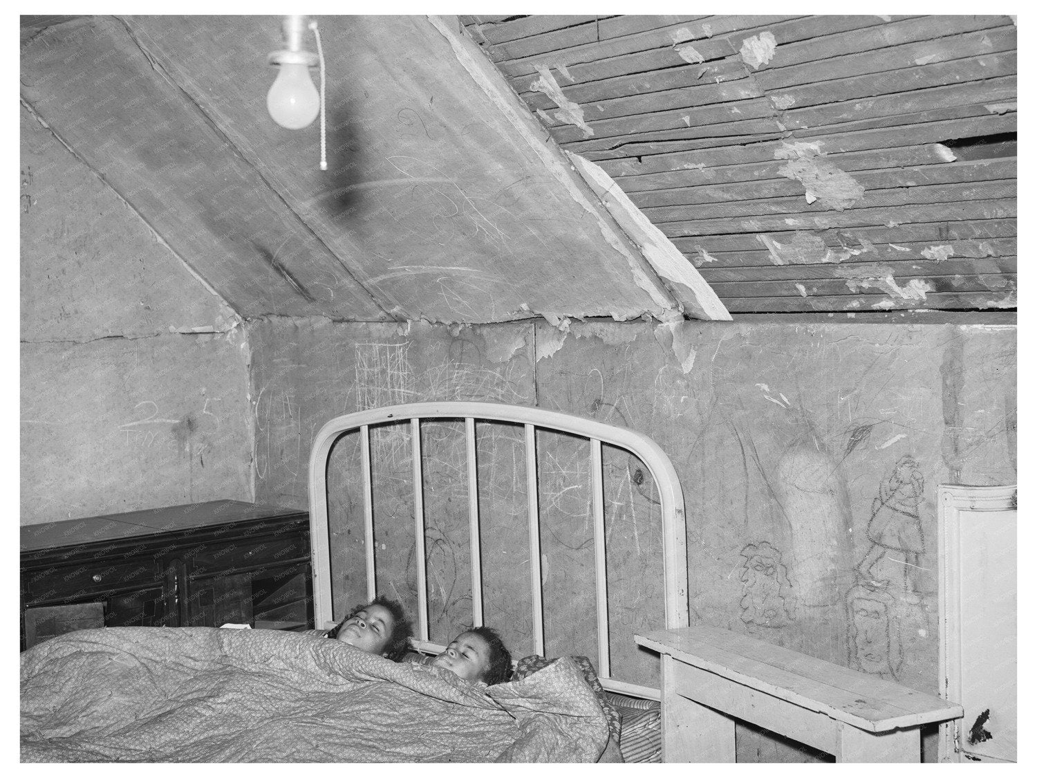 Chicago Family Bedroom Relief Assistance April 1941