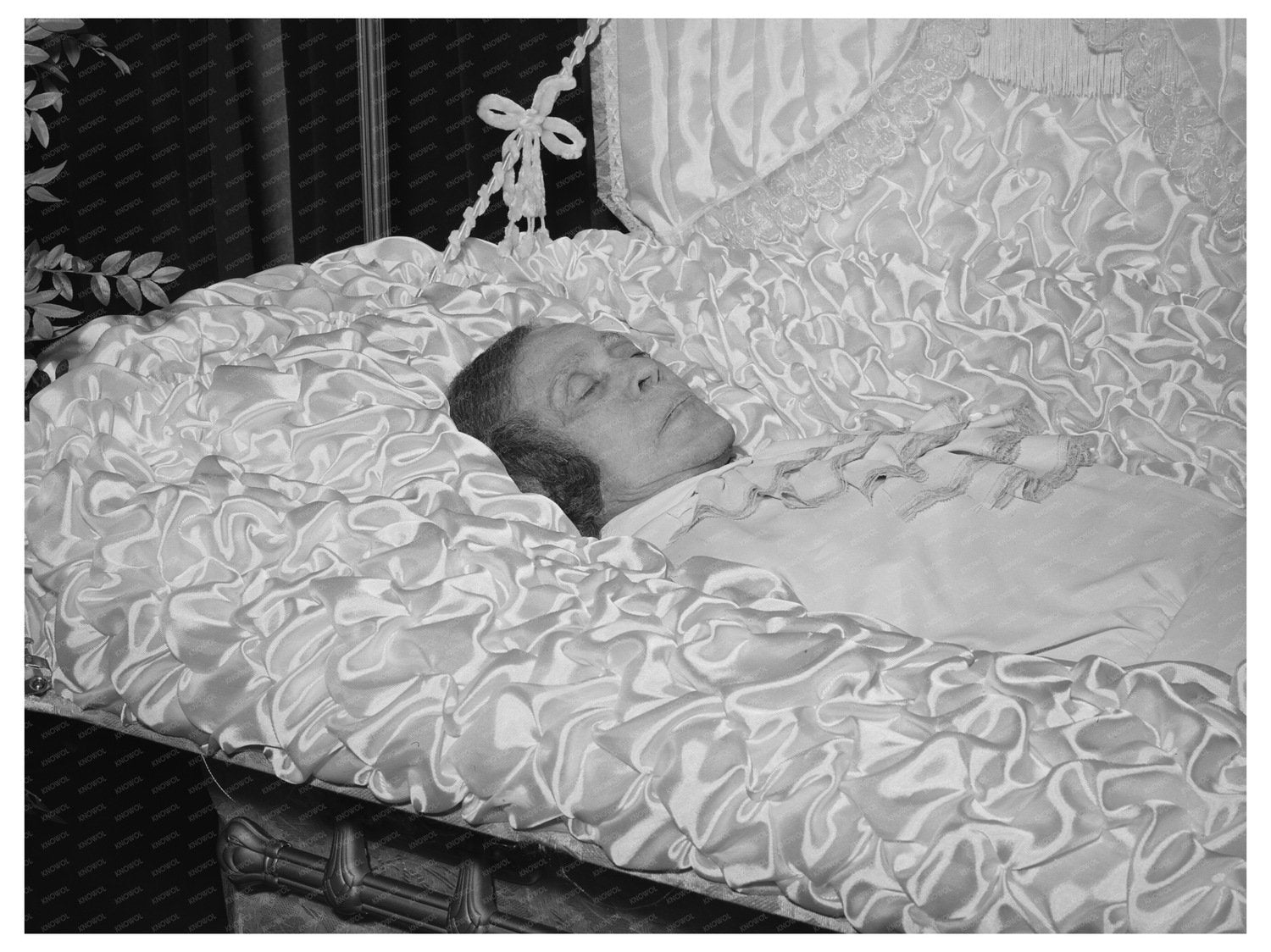 Vintage Chicago Urban Life April 1941 FSA/OWI Collection