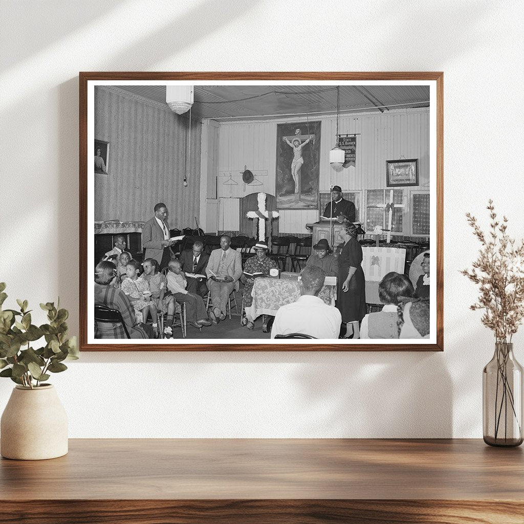 Baptist Church Scene Chicago April 1941 Vintage Photo