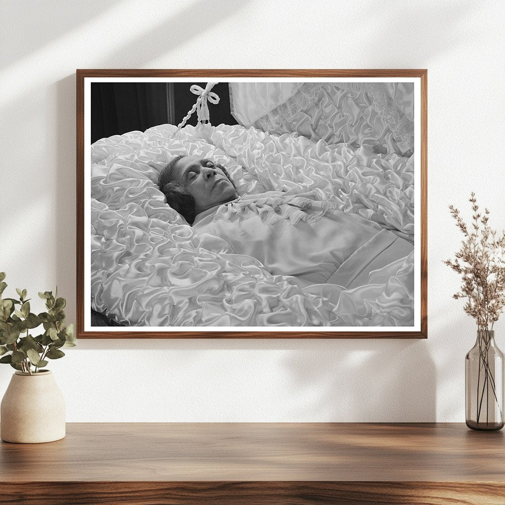Chicago Death Scene April 1941 Historical Photograph