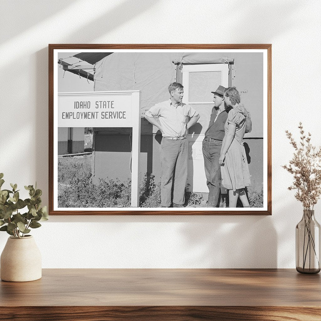 Idaho Farm Workers Meet Employment Representative May 1941