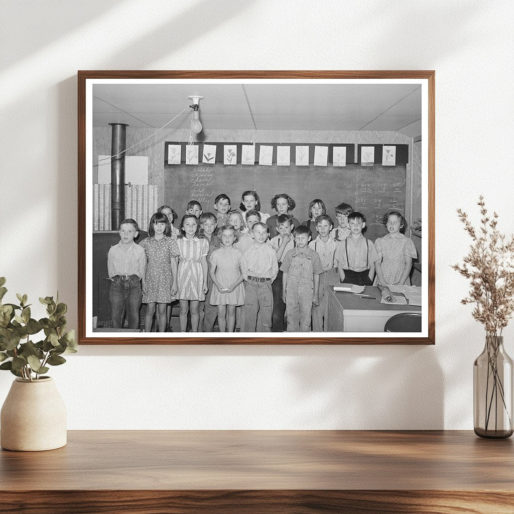 Schoolchildren at Farm Workers Camp Caldwell Idaho 1941