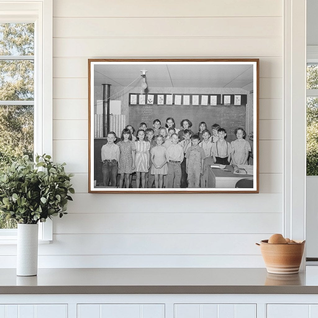 Schoolchildren at Farm Workers Camp Caldwell Idaho 1941