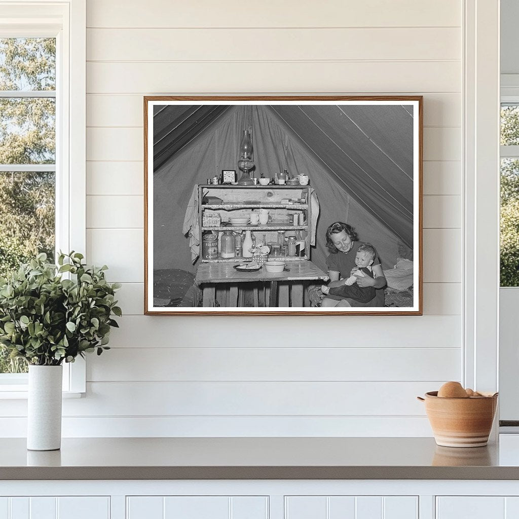 Mother and Child at Migrant Labor Camp Wilder Idaho 1941