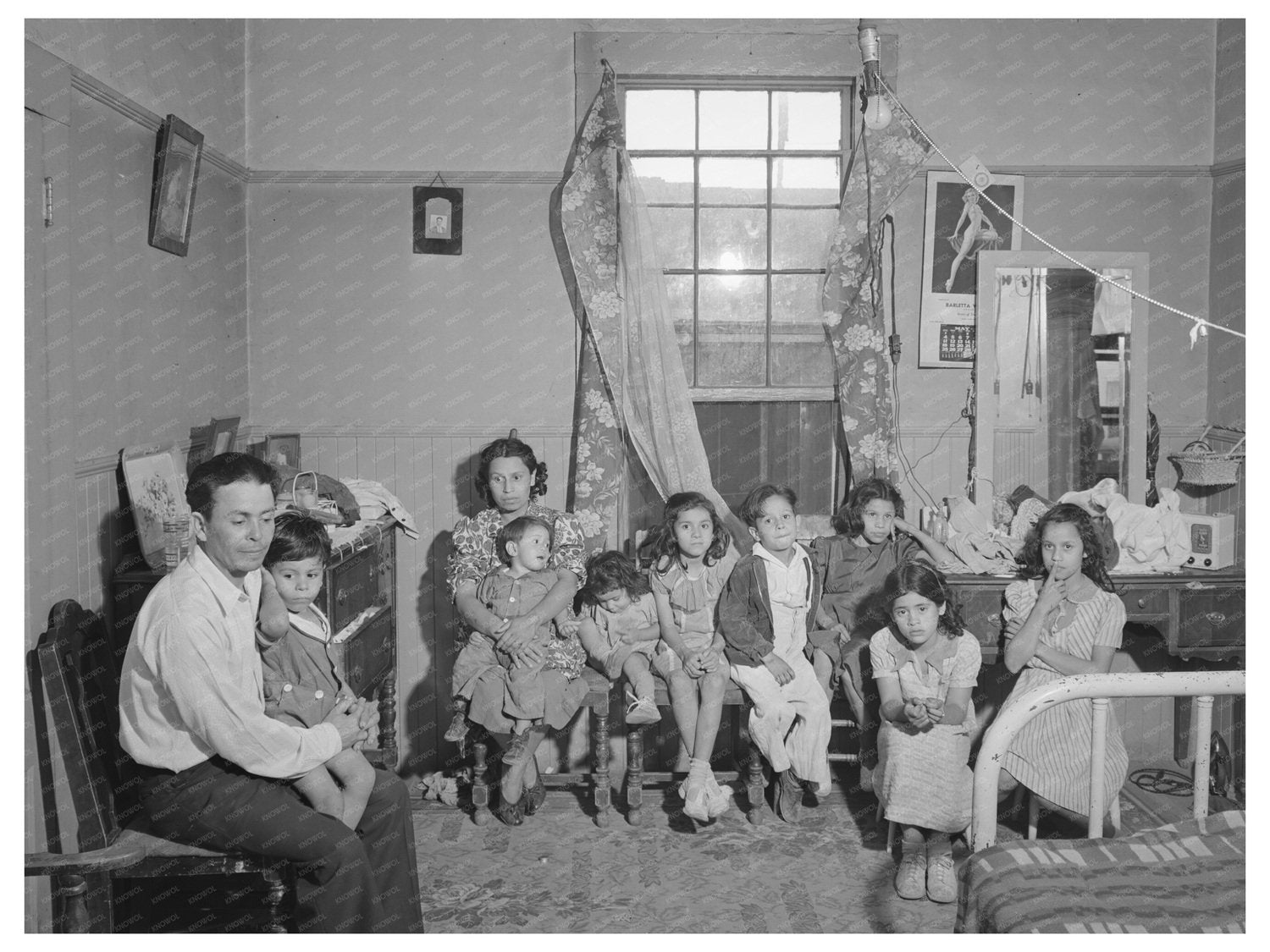 San Diego Family of Ten in Small Home May 1941