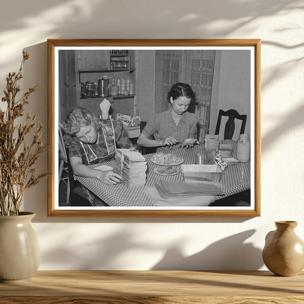 San Diego Boarding House Maids Prepare Sandwiches 1941