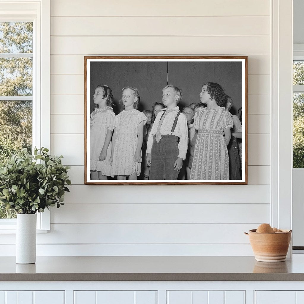 Schoolchildren End Term at Idaho Labor Camp June 1941