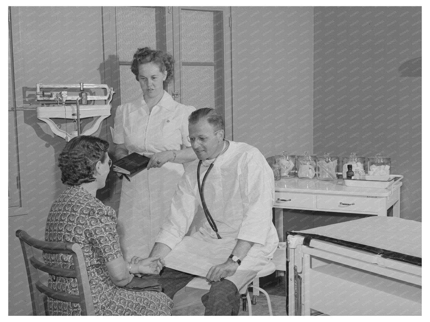 Doctor and Nurse Aid Patient in Caldwell Idaho 1941