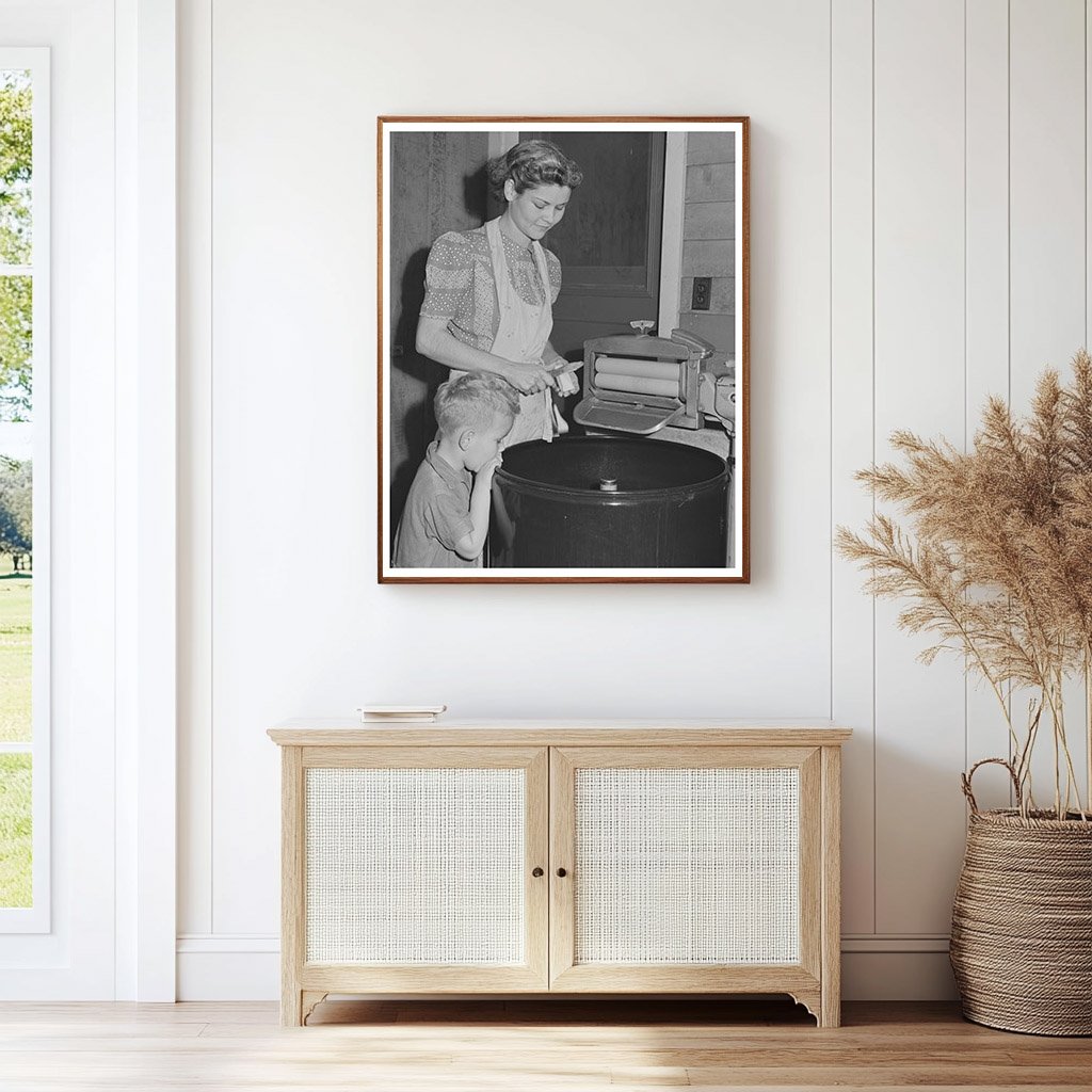 Farm Workers in Woodville California 1942