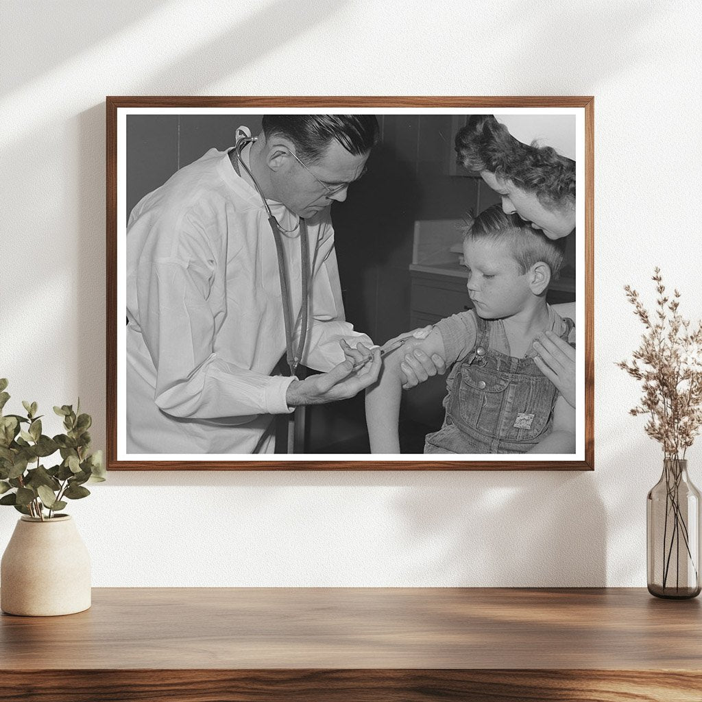 Community Clinic for Farm Workers Woodville California 1942