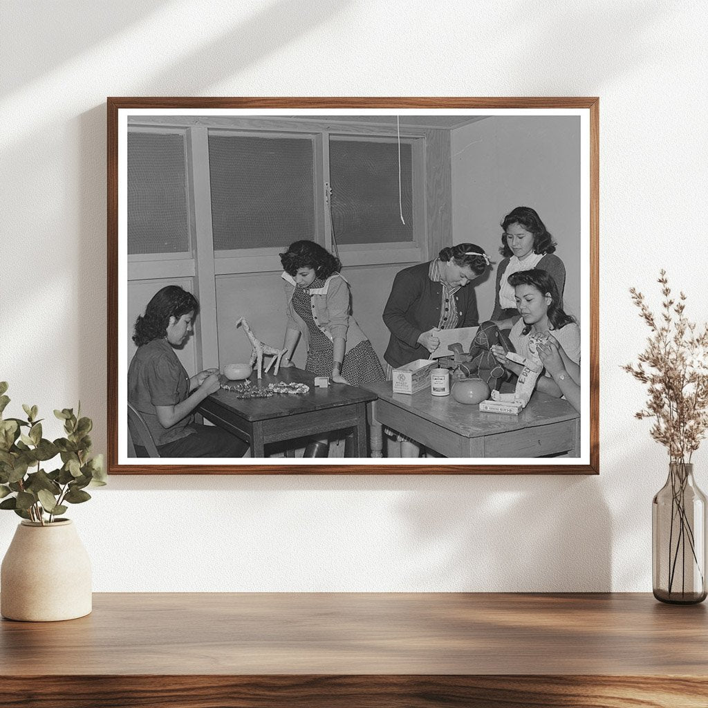 1942 Creative Projects by Girls in Arizona Youth Center