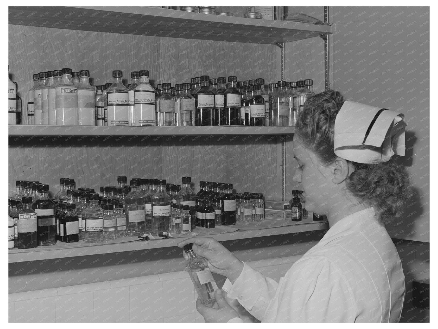 Cairns General Hospital Nurse in Eleven Mile Corner 1942