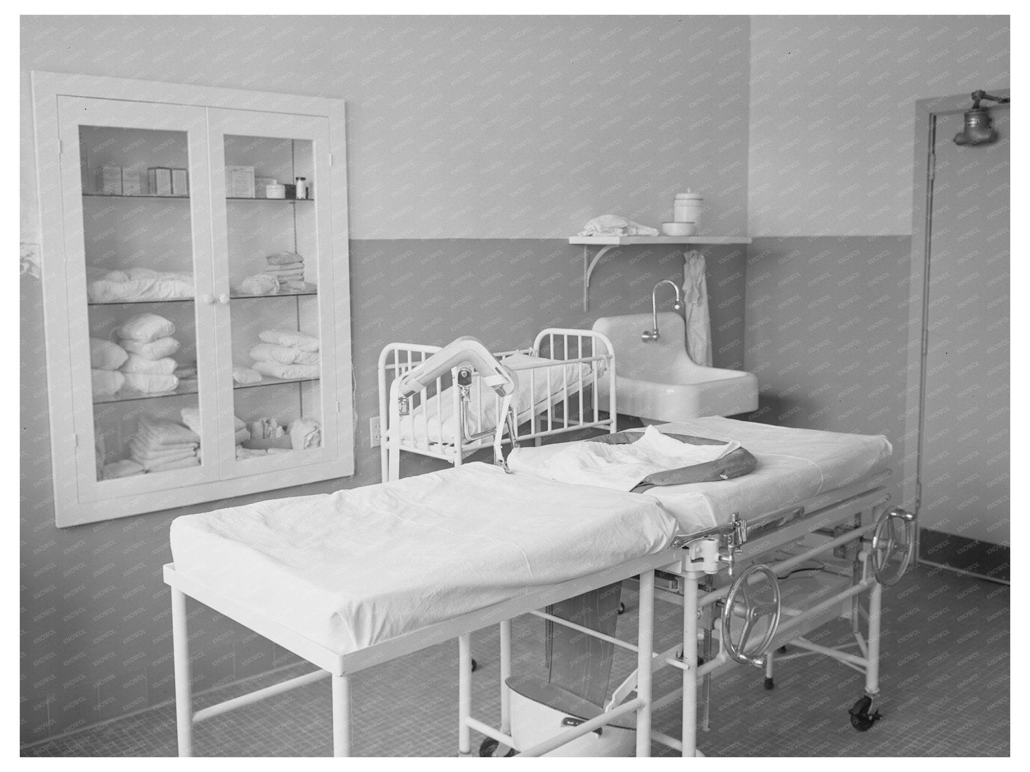 Cairns General Hospital Delivery Room Arizona 1942