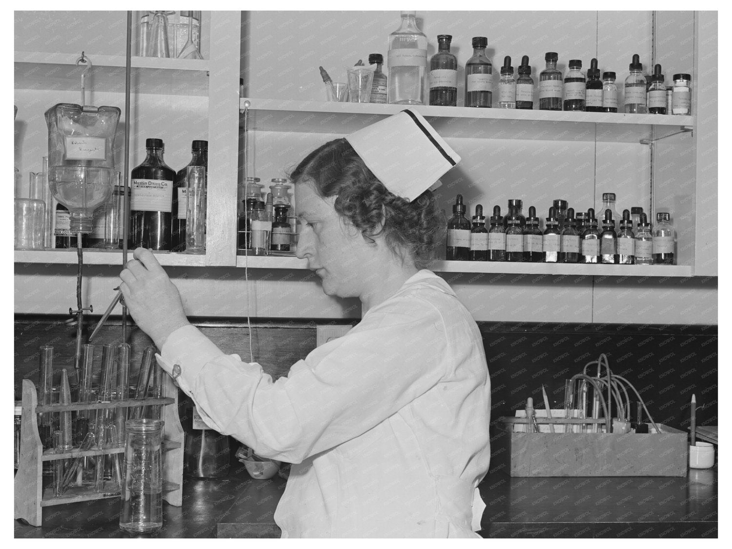 Laboratory Technician in Rural Arizona February 1942