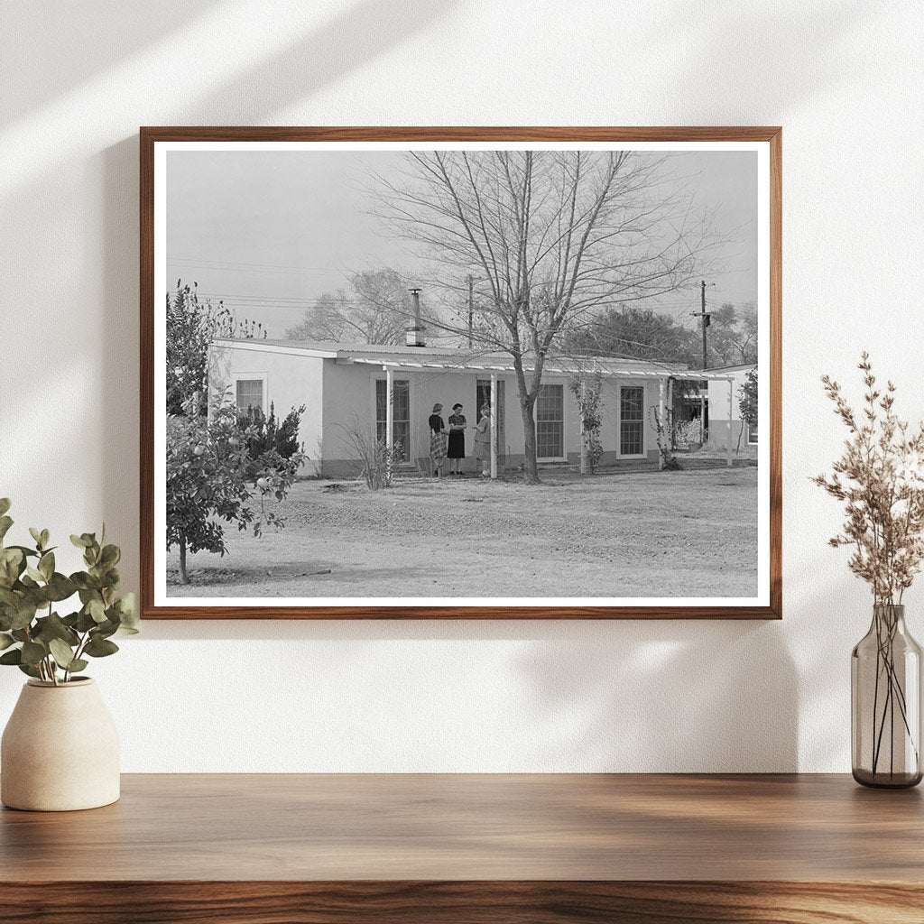Neighbors Gather in Camelback Farms Phoenix 1942