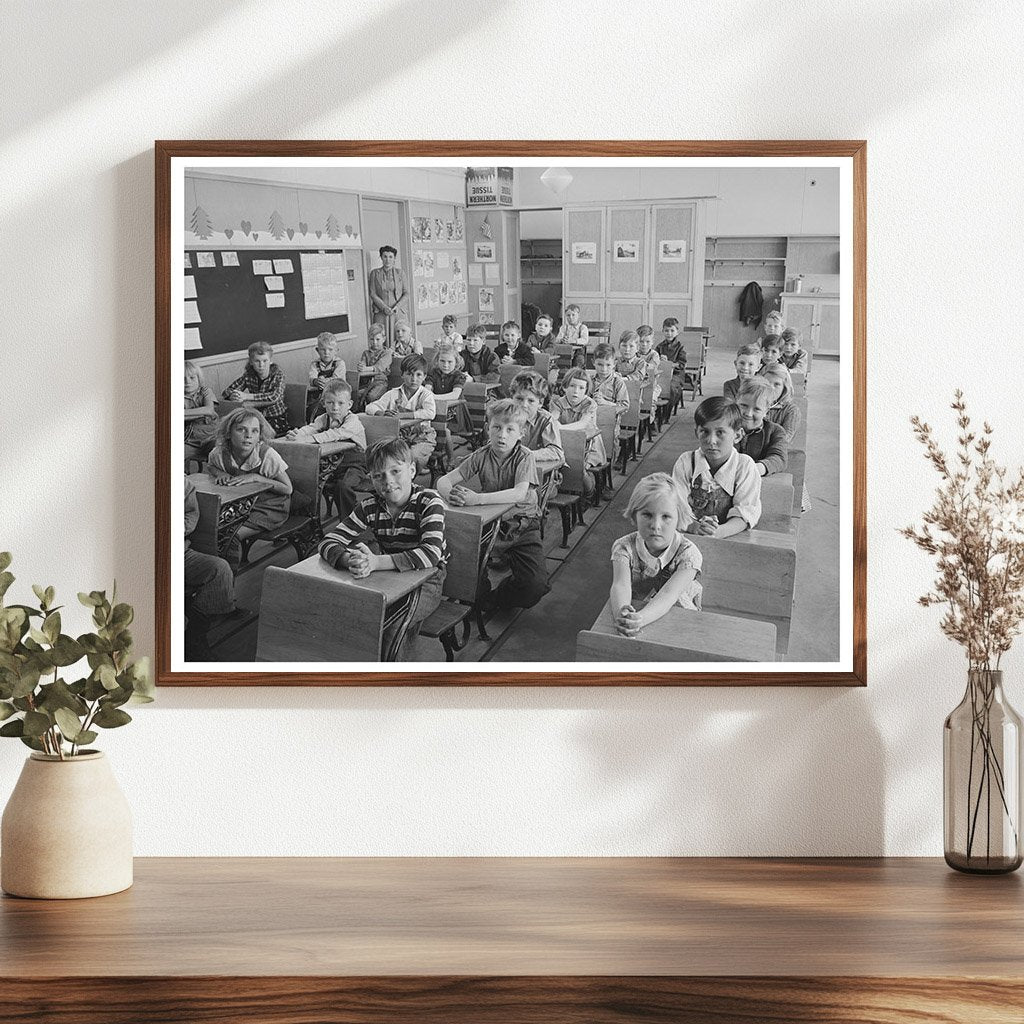 Schoolchildren at FSA Farm Workers Community 1942