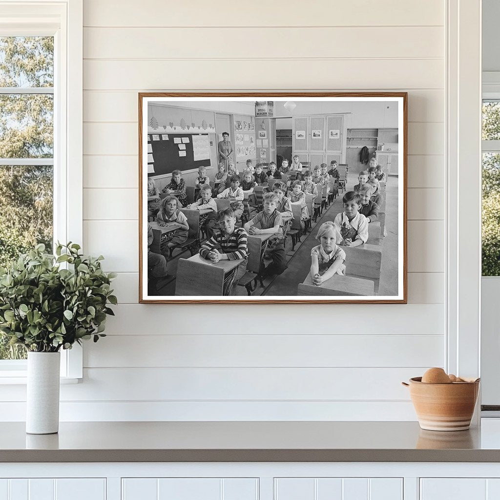 Schoolchildren at FSA Farm Workers Community 1942