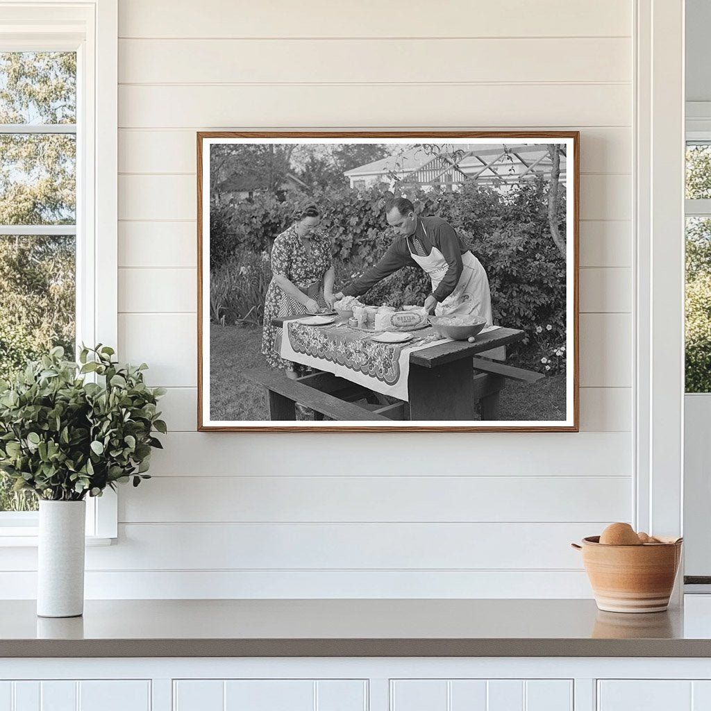 1942 Vintage Photo of Couple Preparing Dinner in Turlock CA