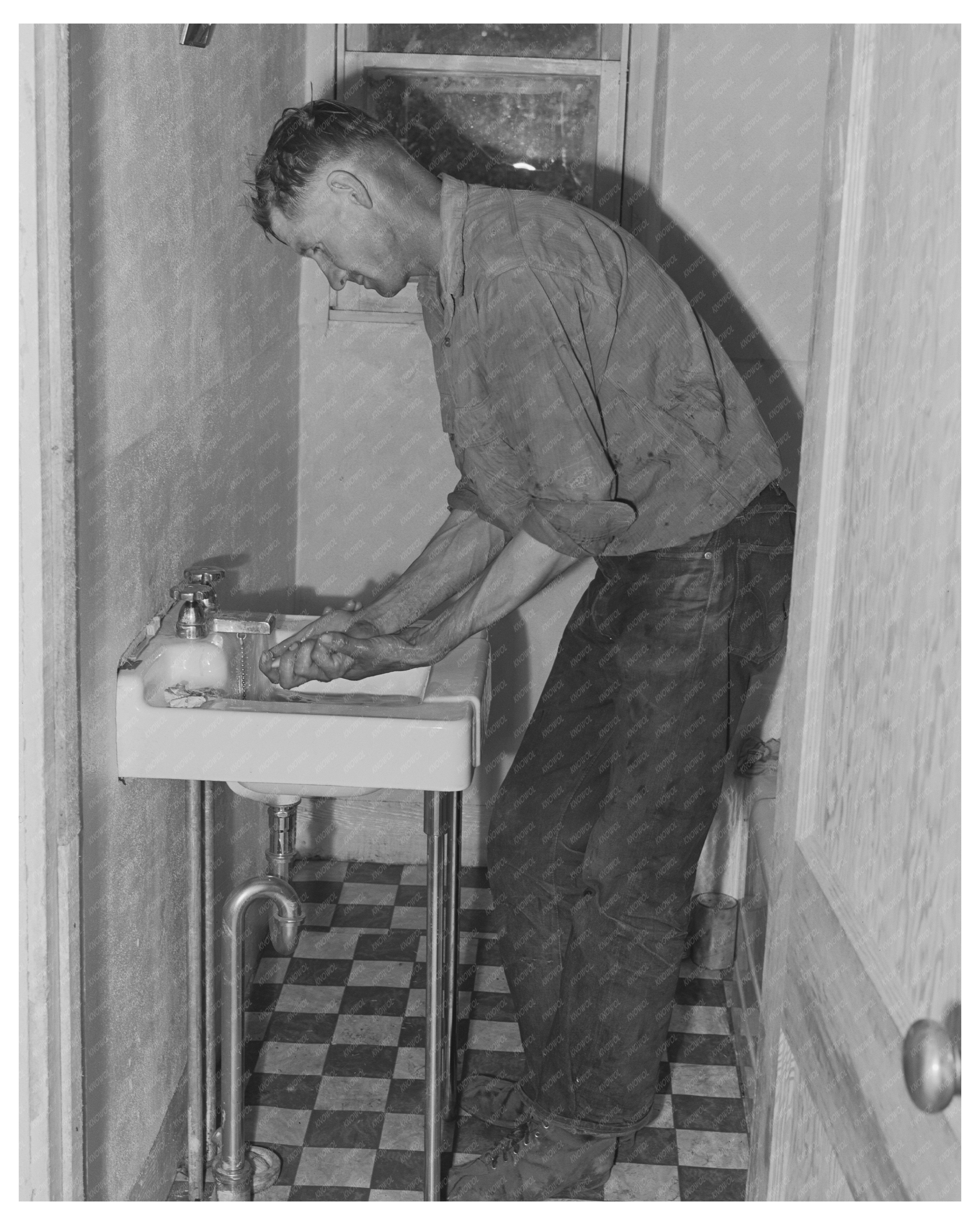 Ola Idaho Self-Help Cooperative Bathroom 1942