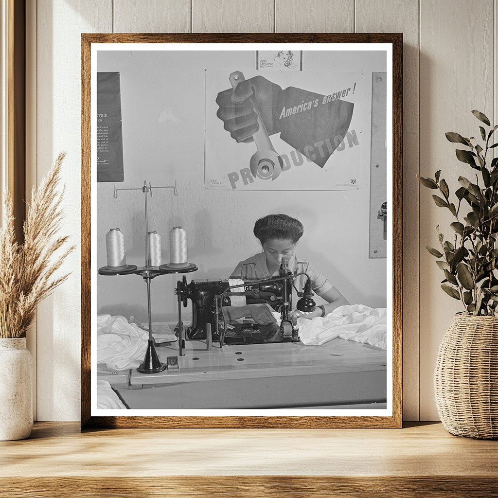 Parachute Assembly Workers San Diego 1942