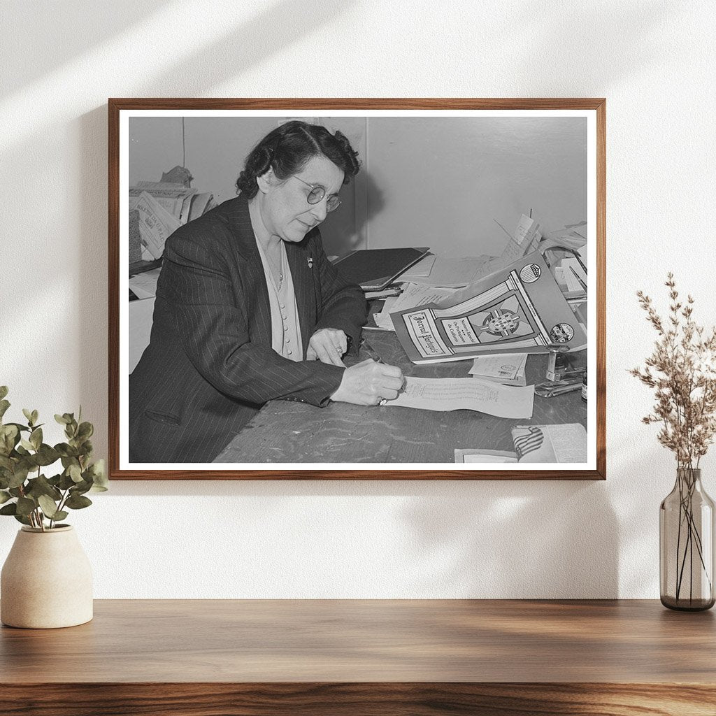 Mary N. Silveira Managing Editor 1942 Portuguese Journal