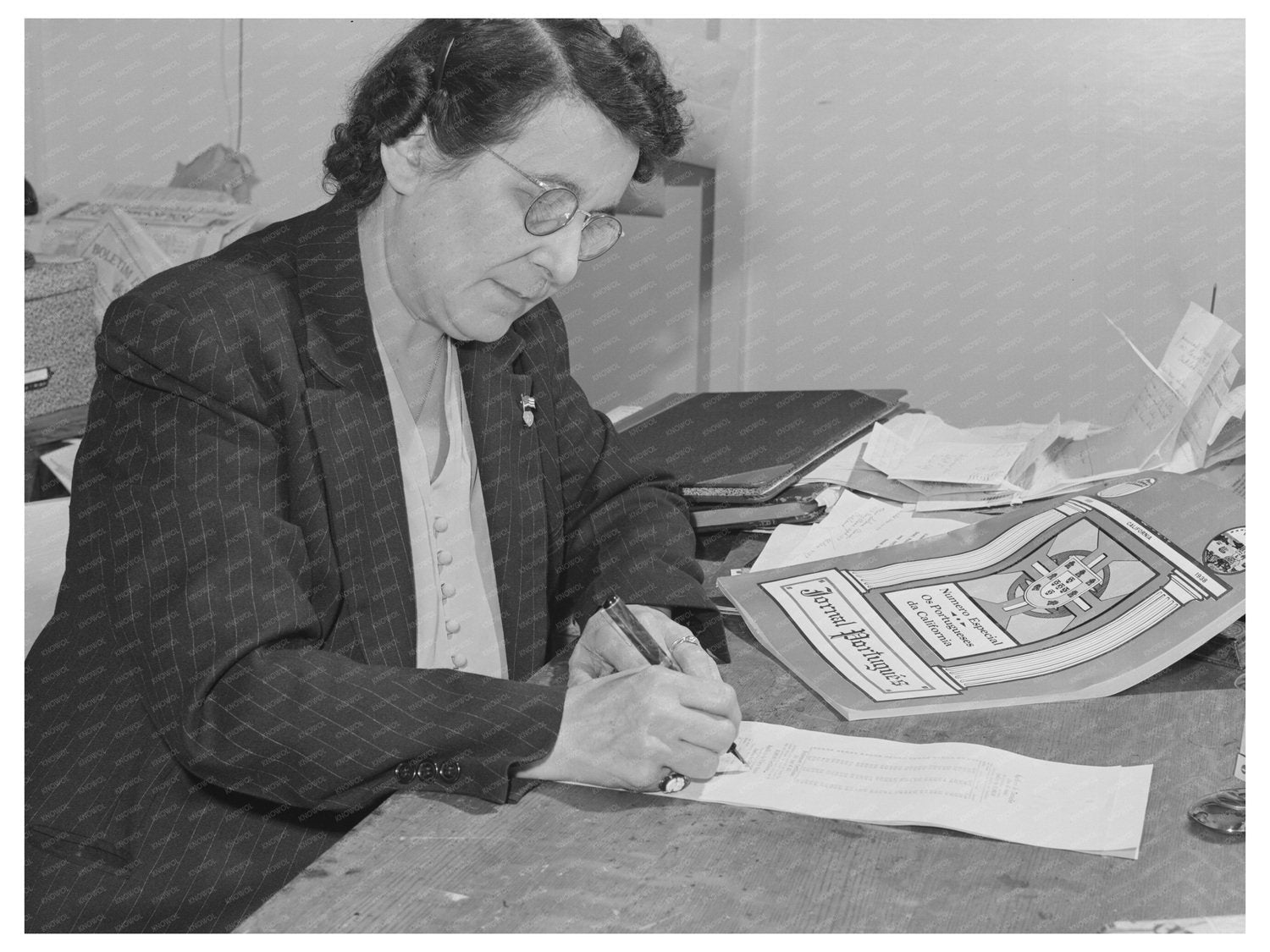 Mrs. Mary N. Silveira Managing Editor April 1942
