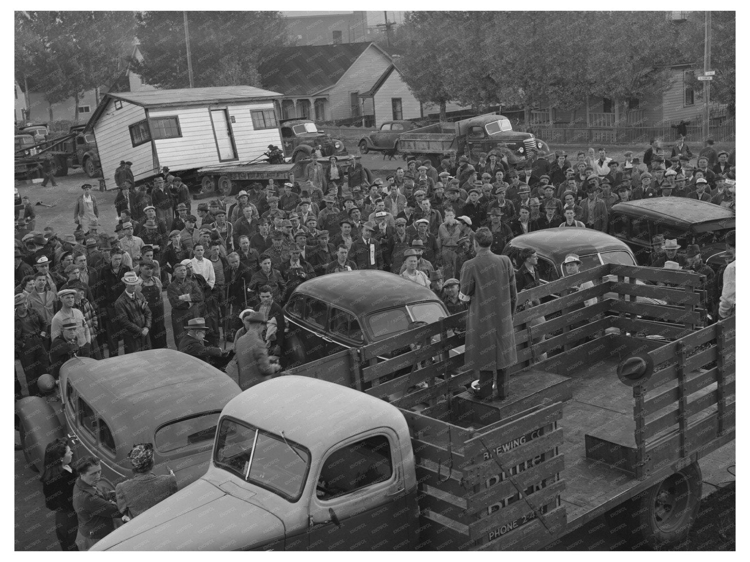 Governor Sam Ford Addresses Scrap Salvage Volunteers 1942