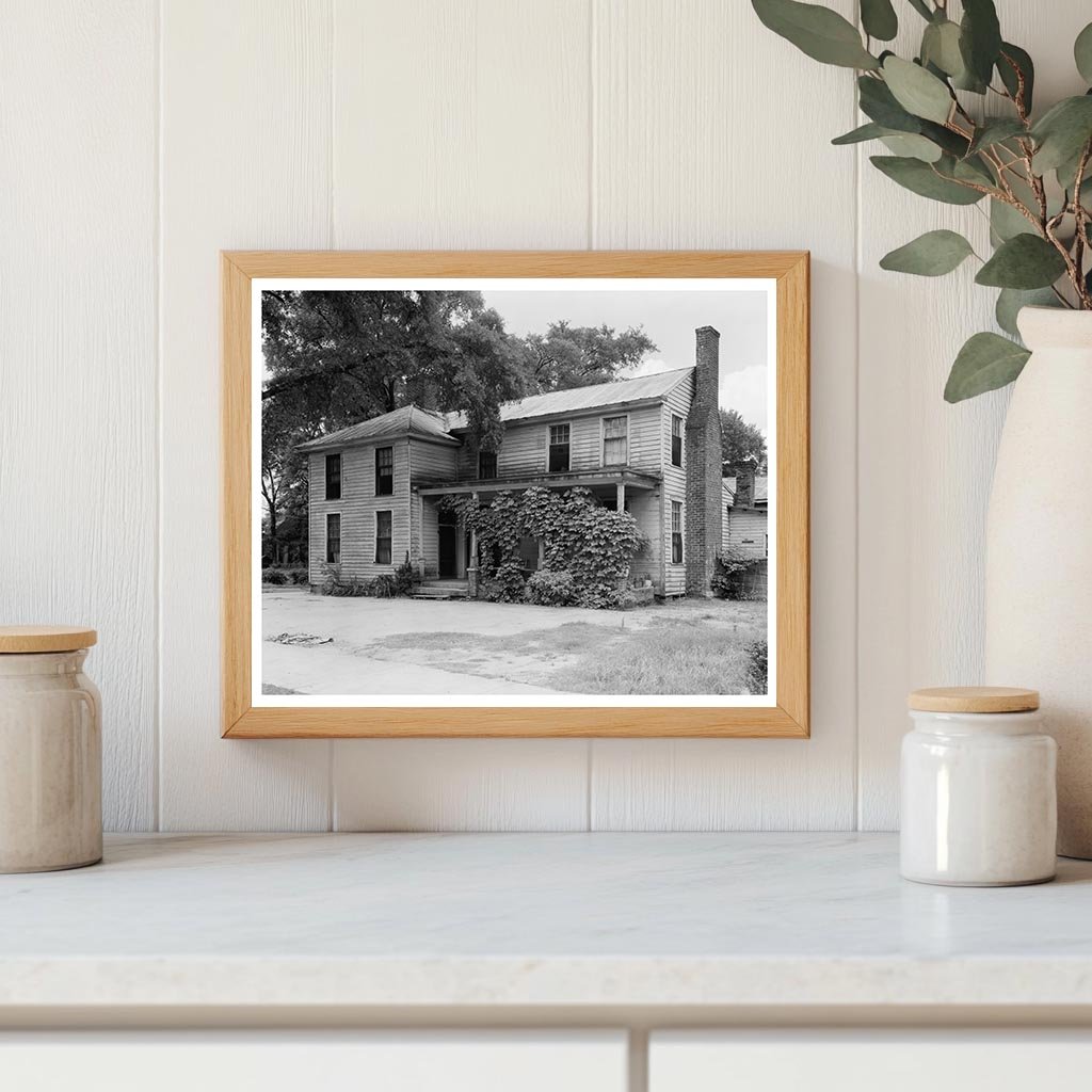 Historic Frame House in Selma, Alabama (1827)