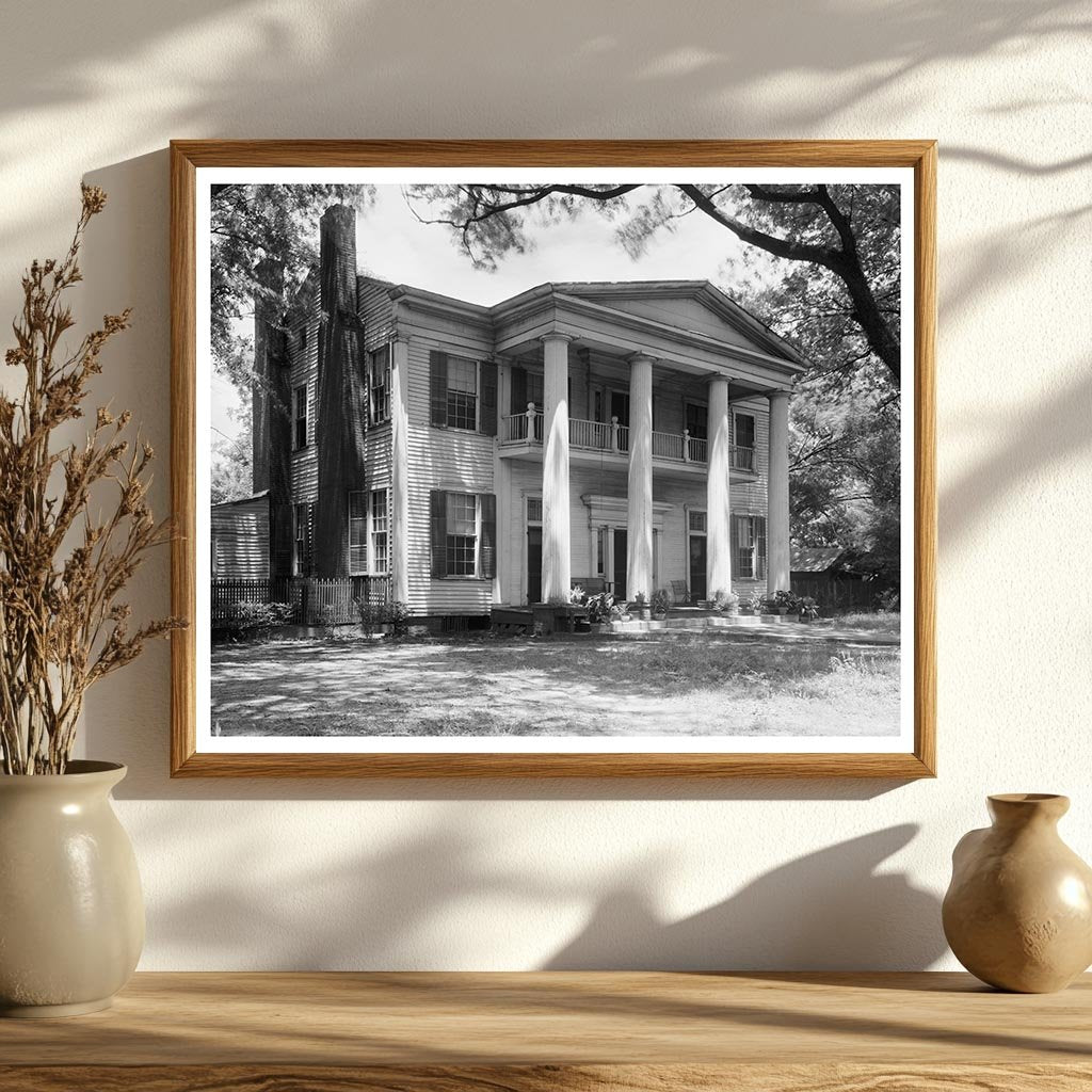 Historic Building in Eutaw, Alabama (1840)