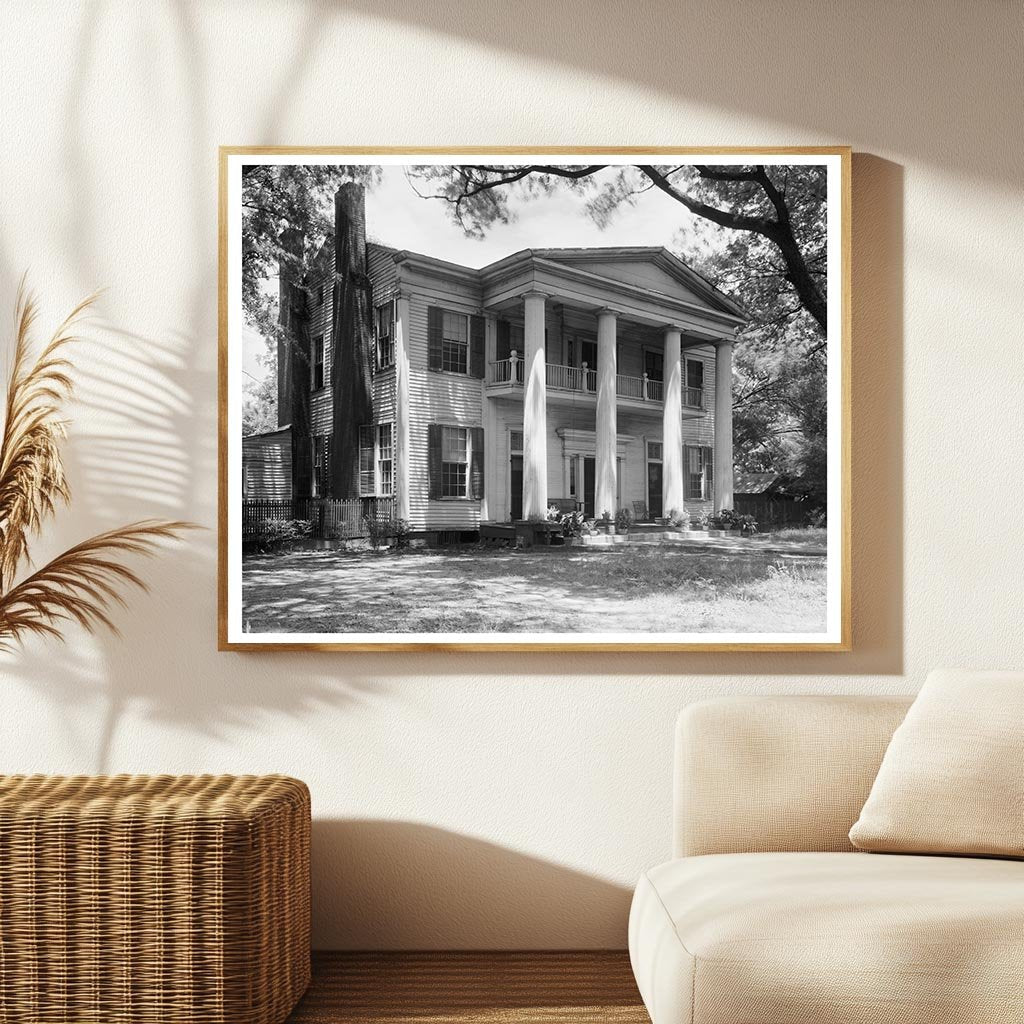 Historic Building in Eutaw, Alabama (1840)