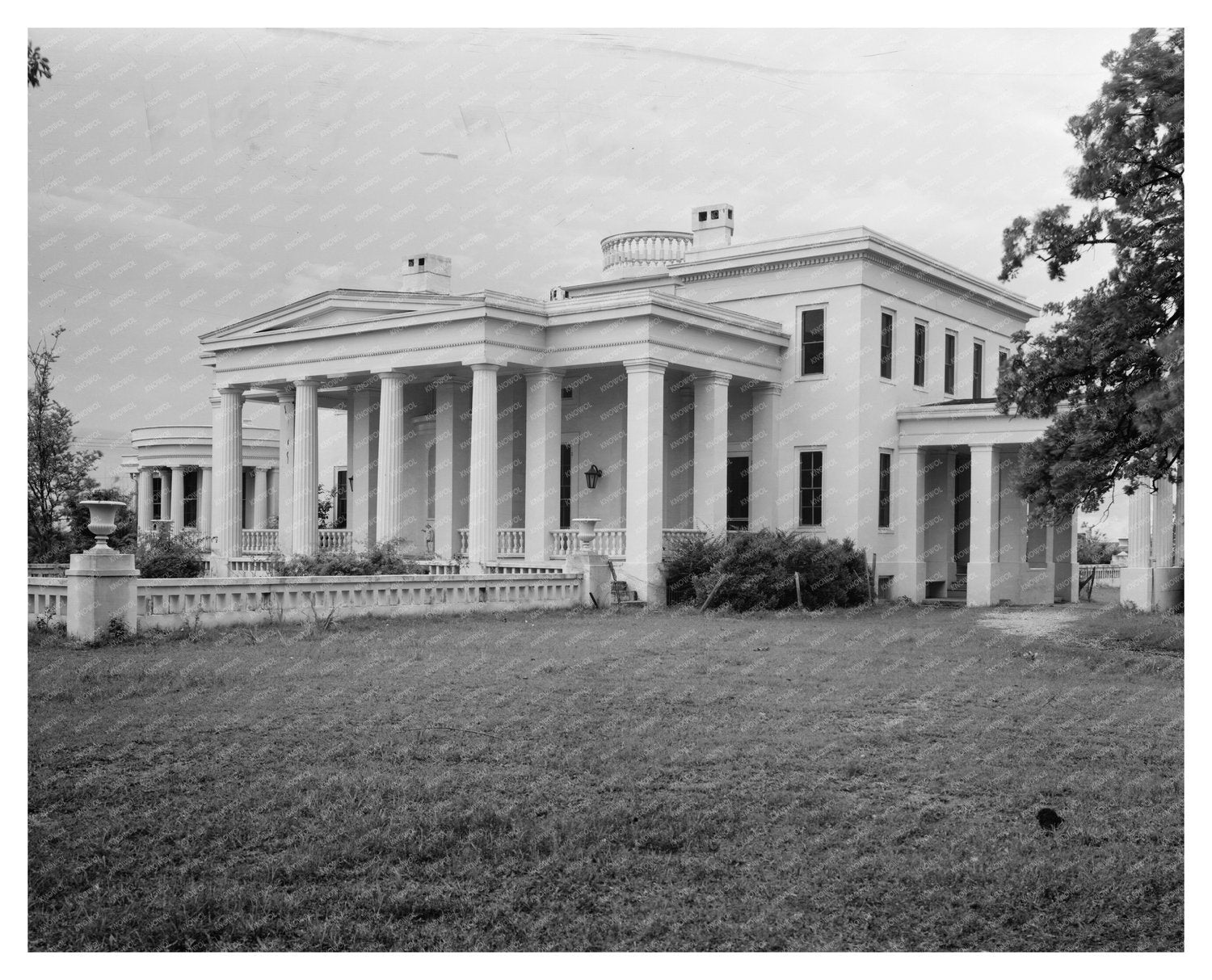Historic 1842 Building in Demopolis, Alabama
